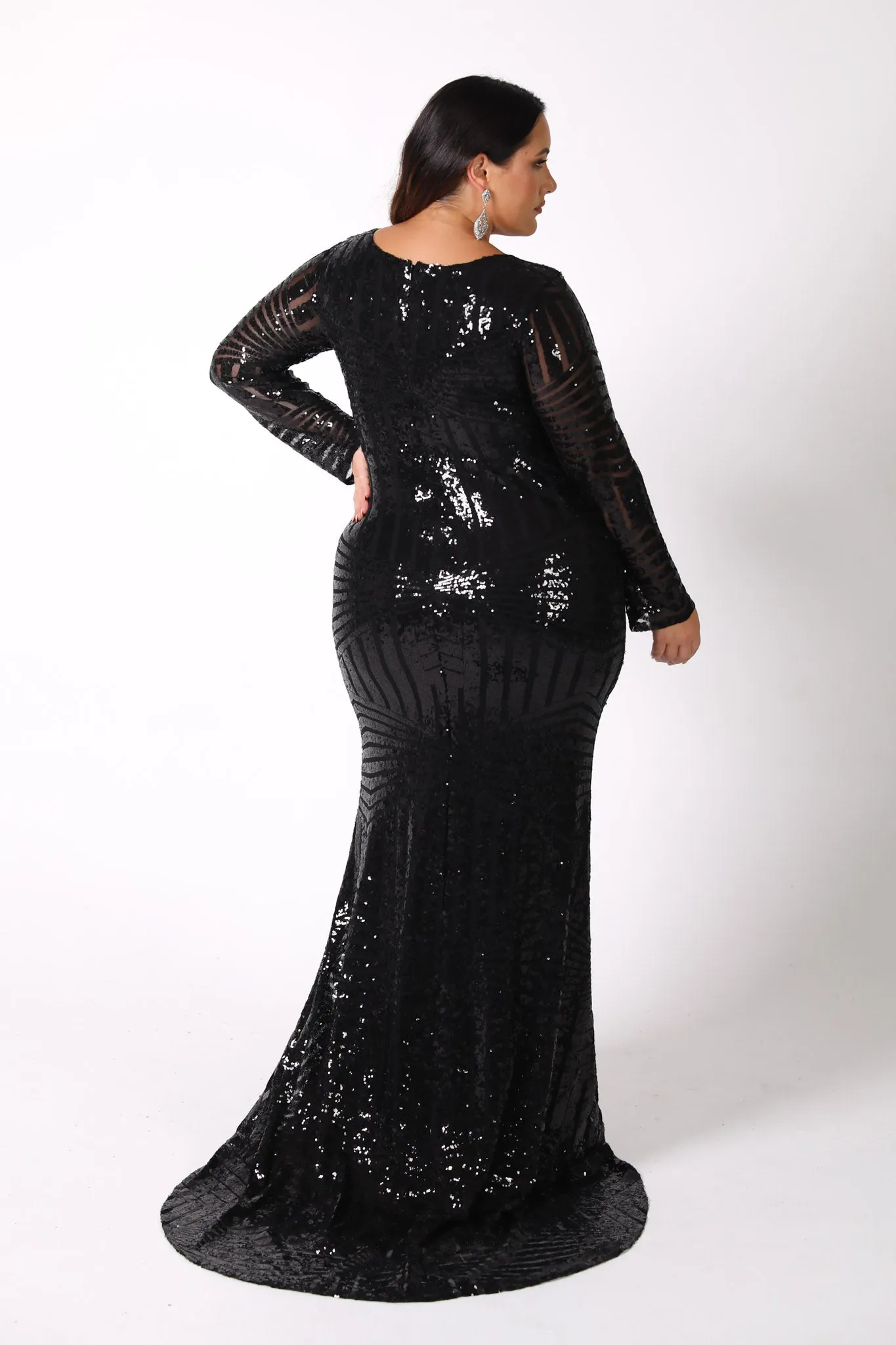 ALIYA Long Sleeve Sequin Gown - Black