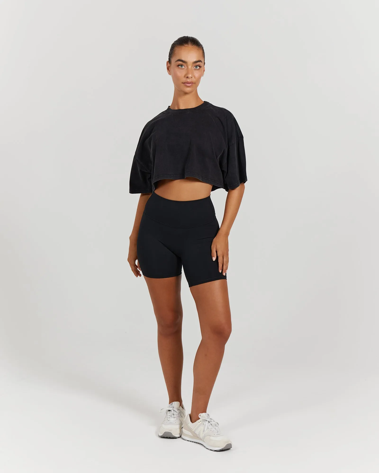 BOYFRIEND CROP - WASHED BLACK