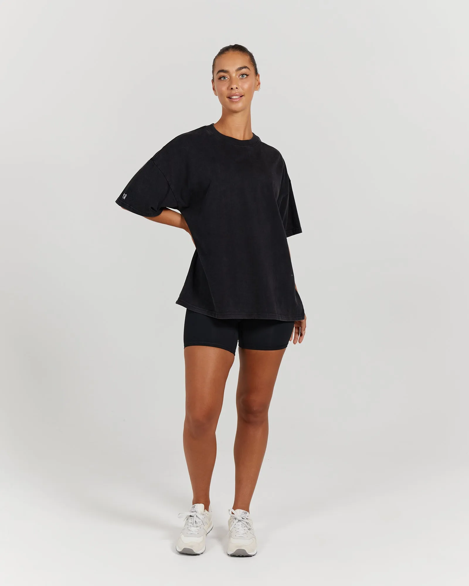 BOYFRIEND TEE - WASHED BLACK