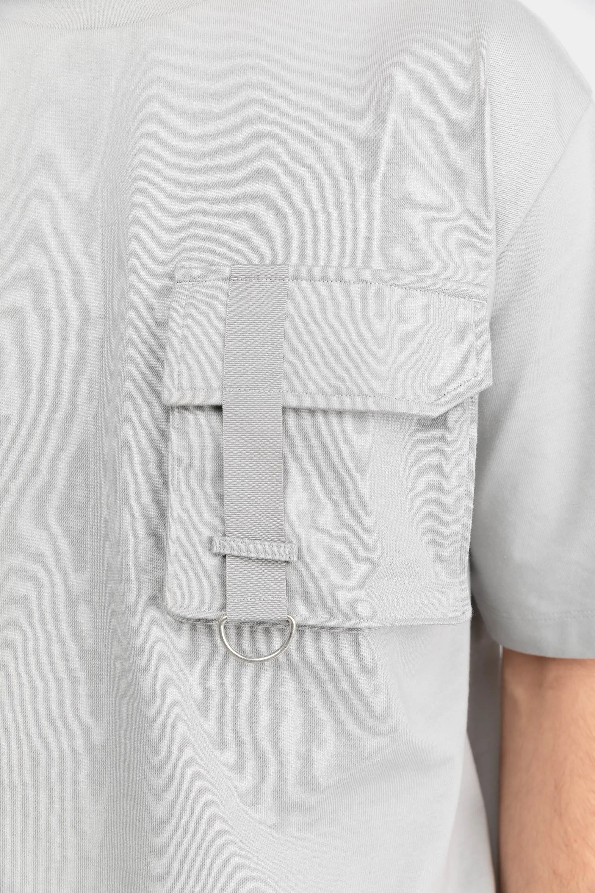 CARGO POCKET T-SHIRT