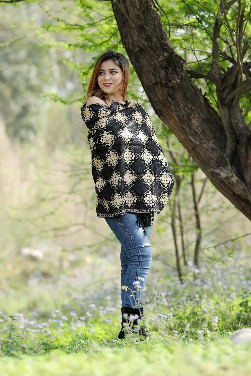 Charcoal Black Colour Stole With Graceful Dense Jaal Pattern Of Kashmiri Embroidery Makes It An Ideal Wear.