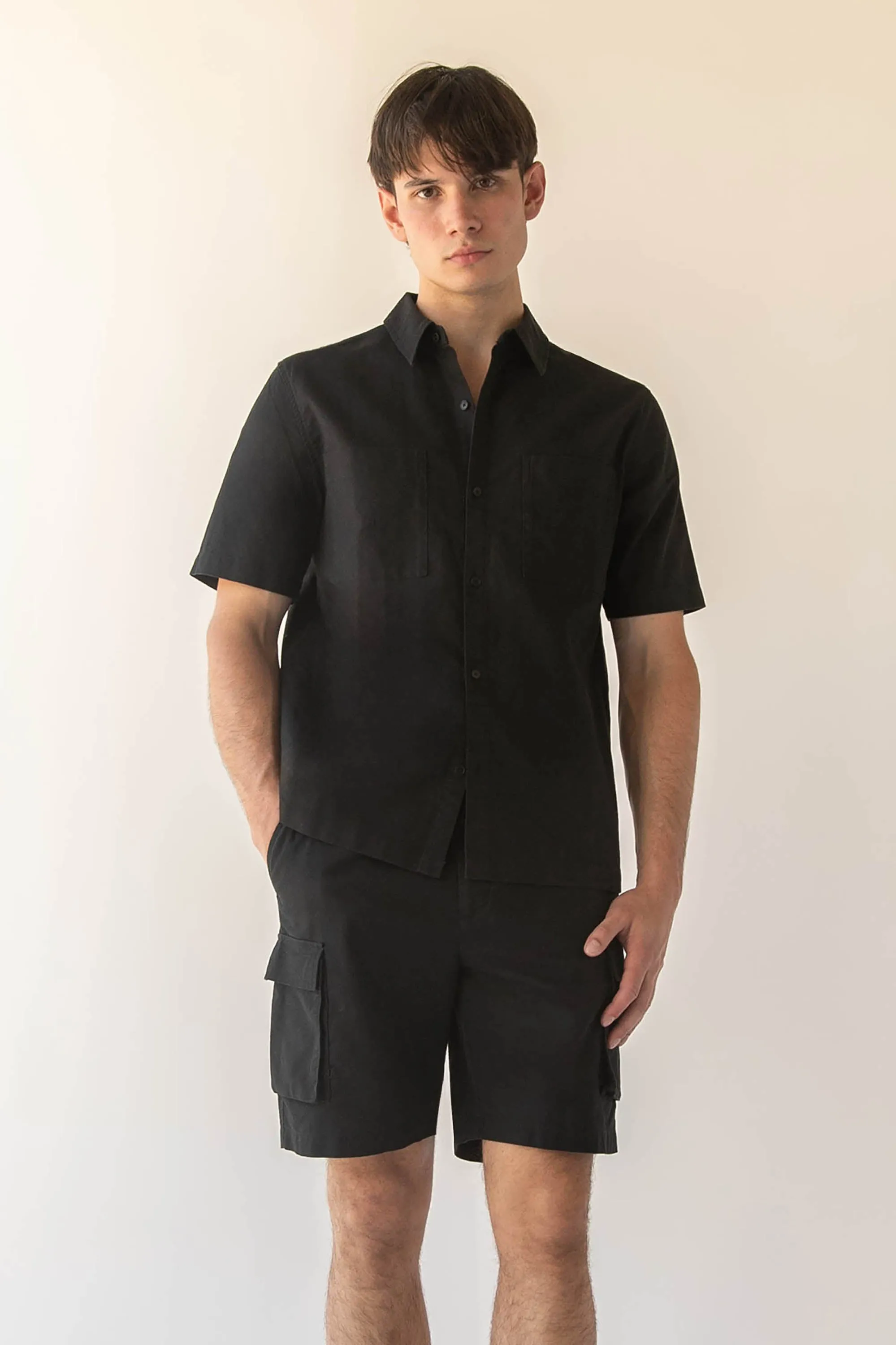 COTTON LINEN CARGO SHORT SLEEVE SHIRT