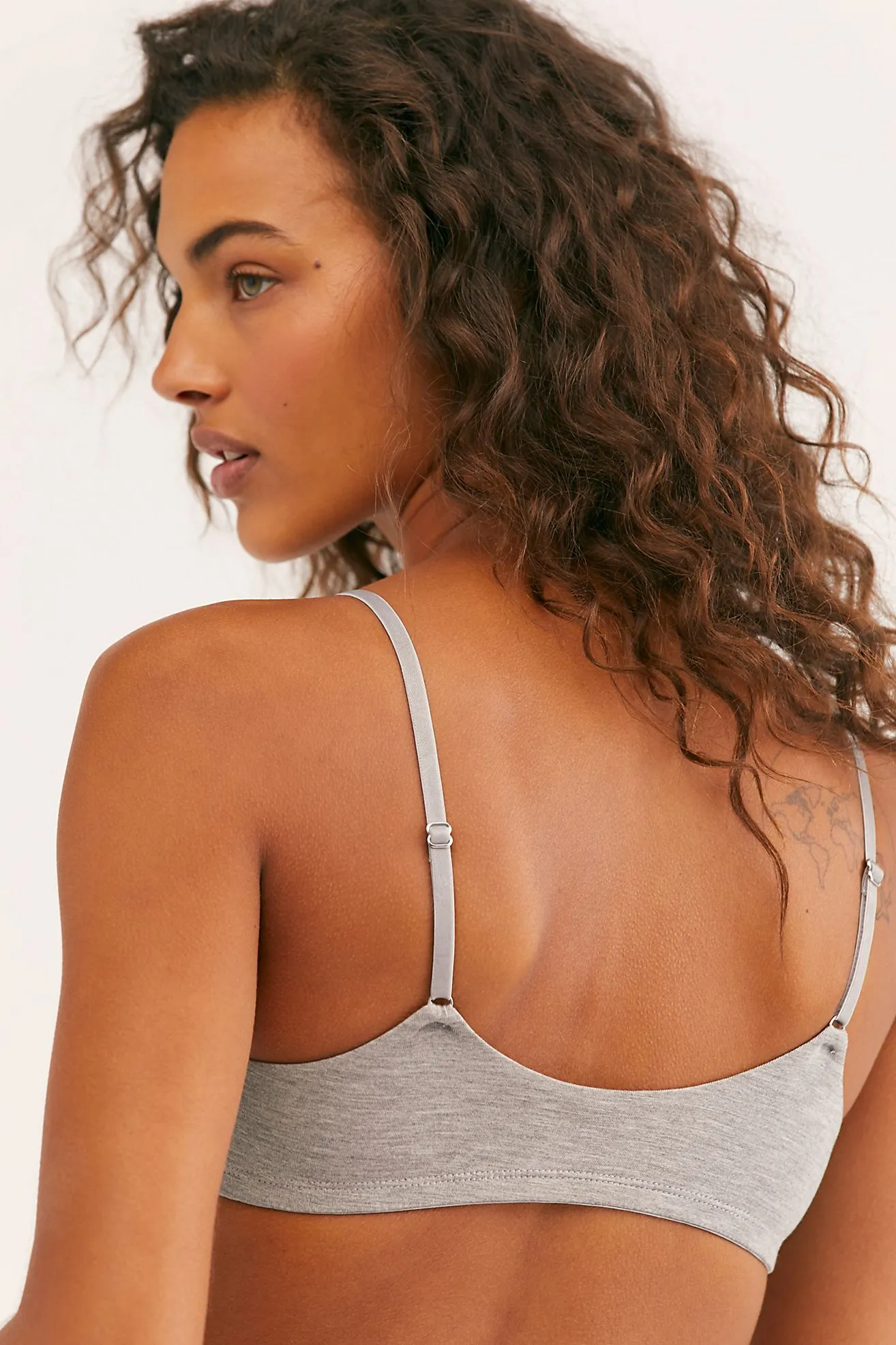 ESSENTIAL BRALETTE