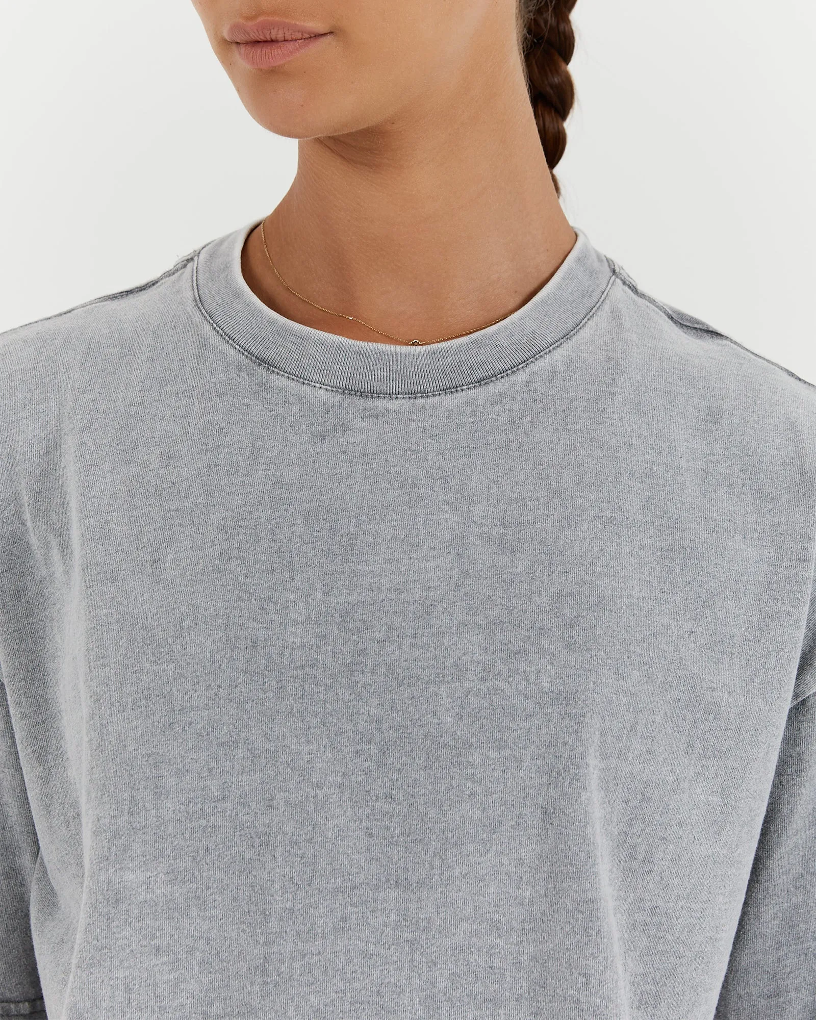 ESSENTIALS CROPPED TEE - FADED GREY