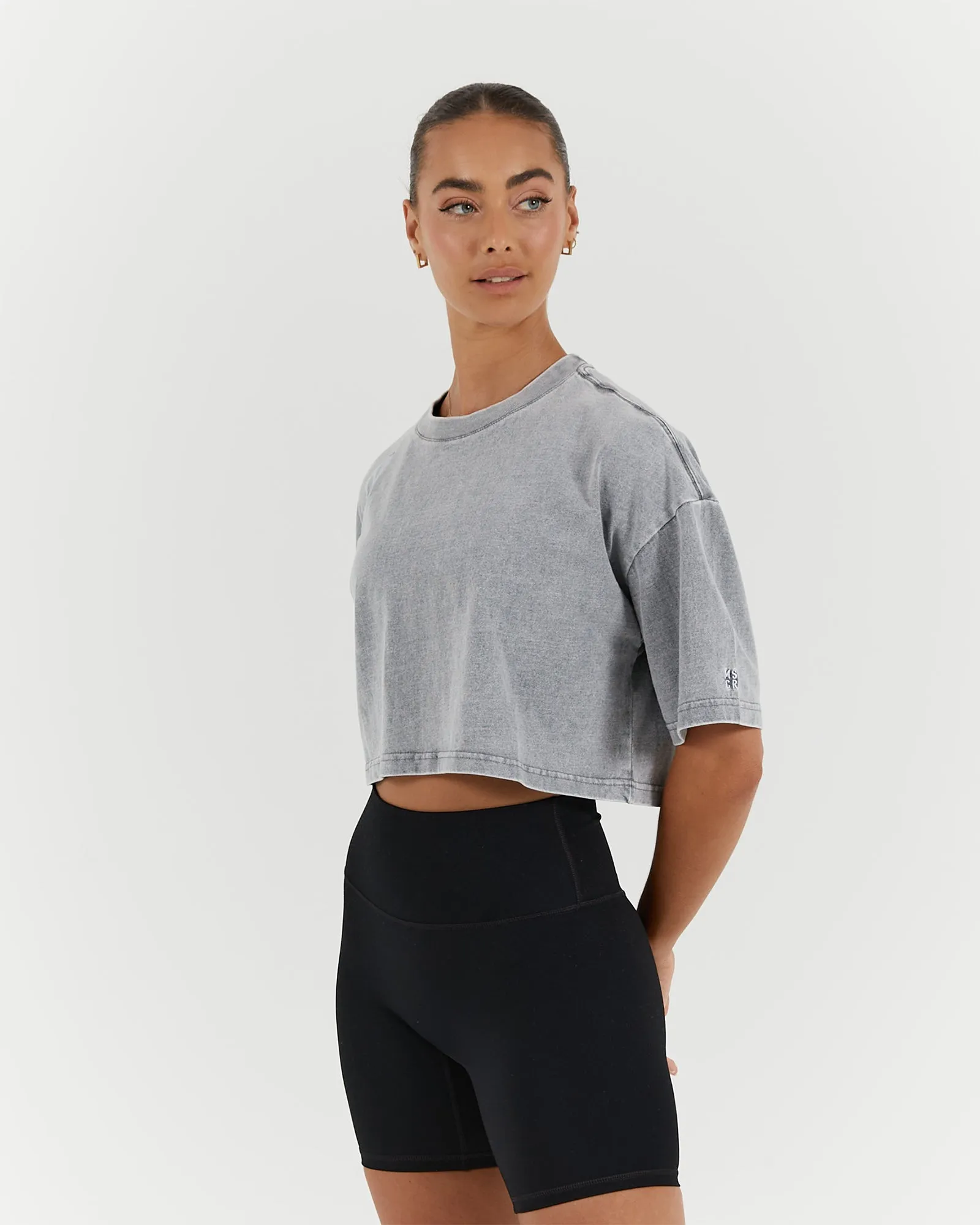 ESSENTIALS CROPPED TEE - FADED GREY