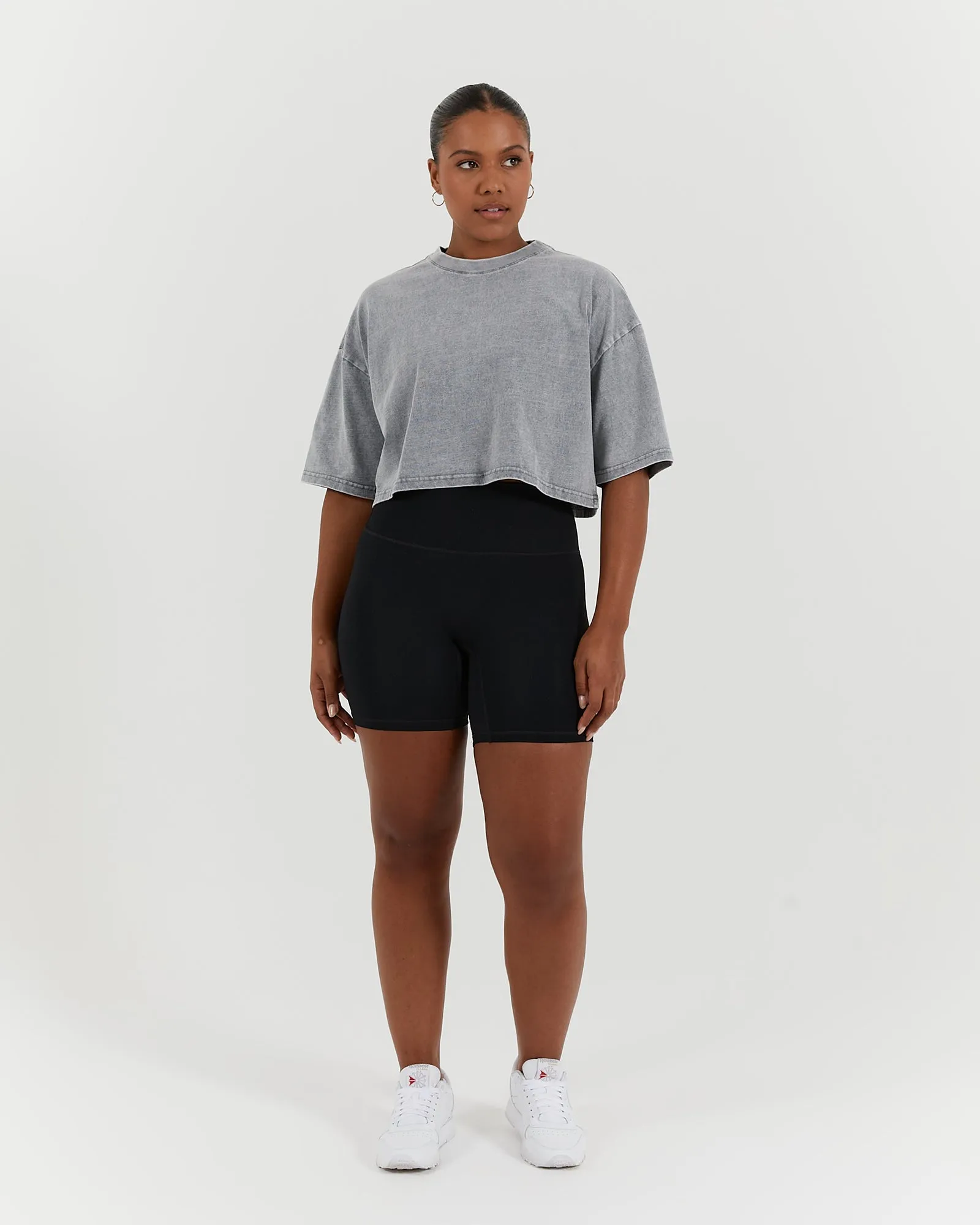 ESSENTIALS CROPPED TEE - FADED GREY