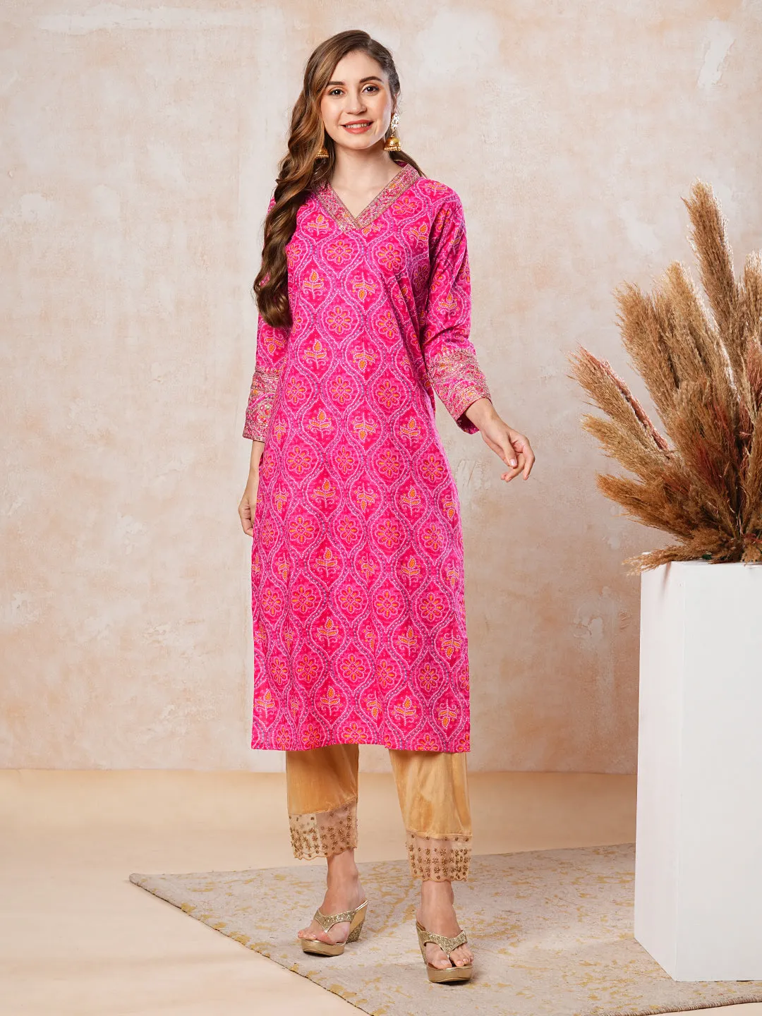 Ethnic Bandhani Style Printed Zari & Sequins Embroidered Kurta - Pink