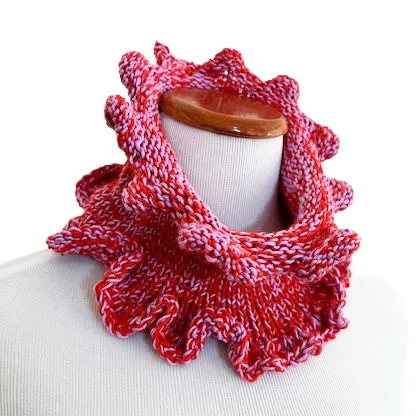 Frilly cowl