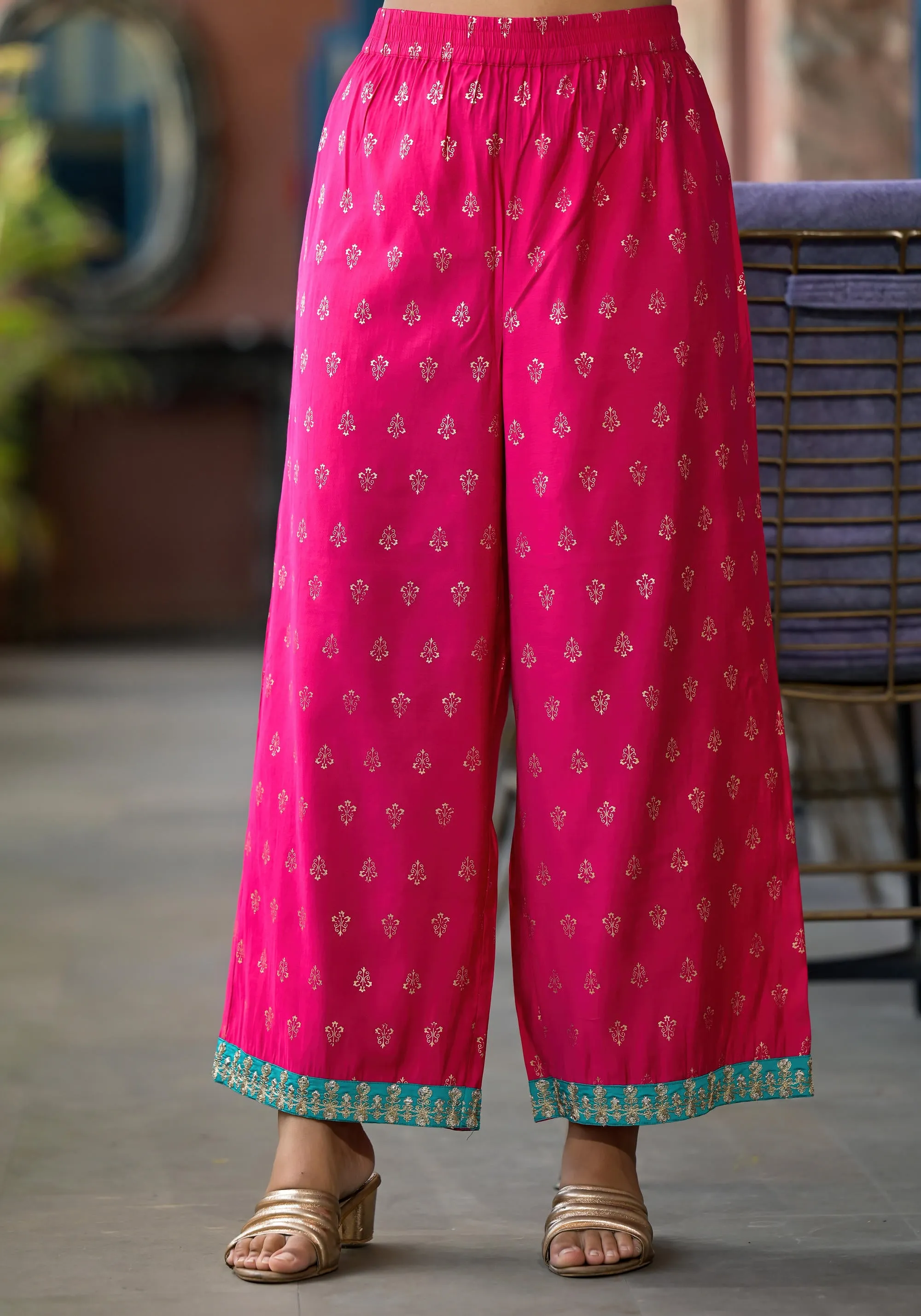 Fuchsia Ethnic Motif Printed Georgette Shrug Inner & Pant Set With Sequins