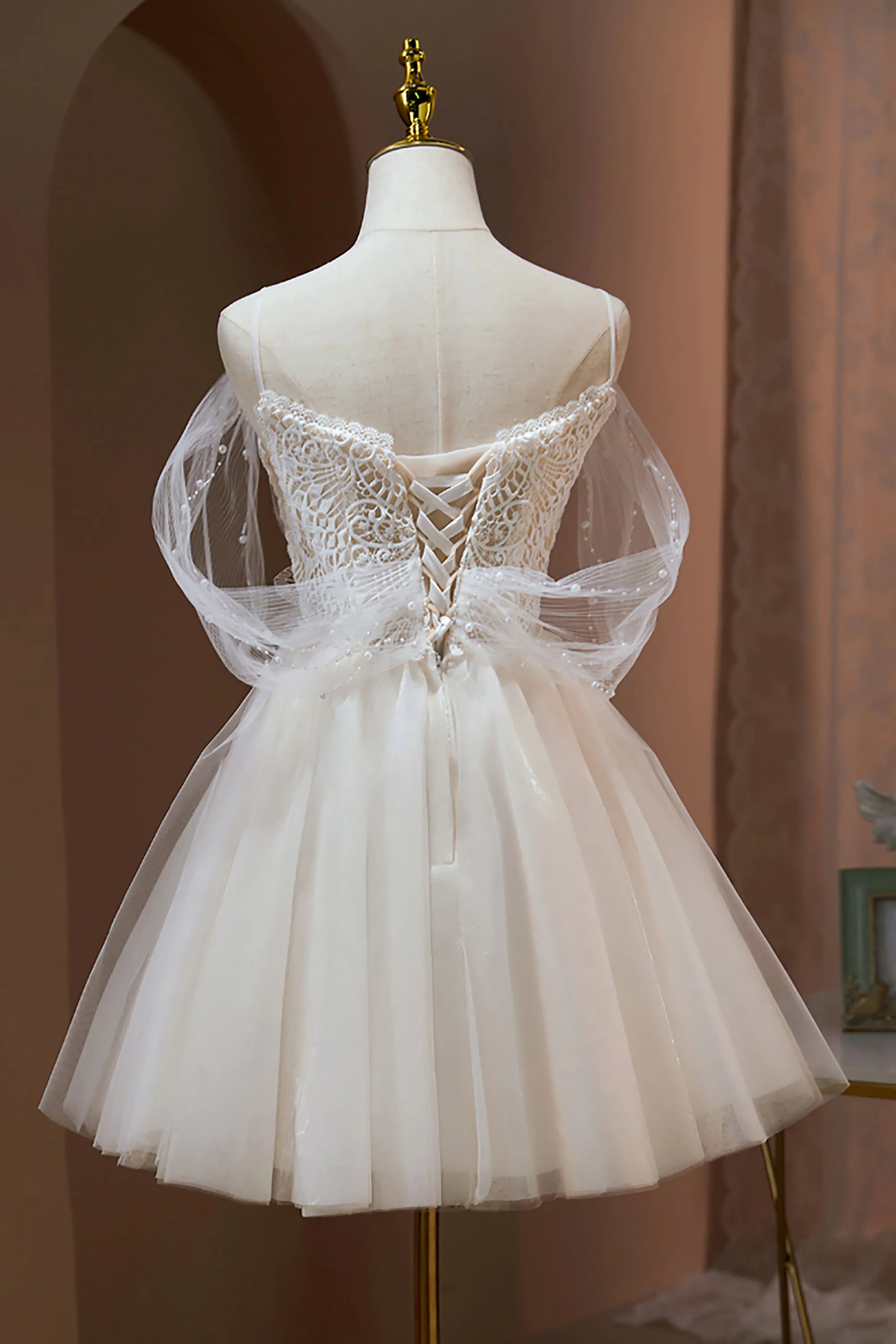 Lovely A-line Tulle Homecoming Dress LJ0551