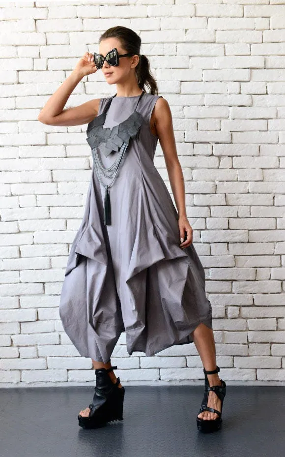 Sleeveless Gray Dress With Drappings