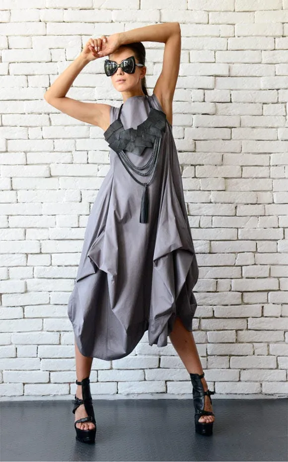 Sleeveless Gray Dress With Drappings