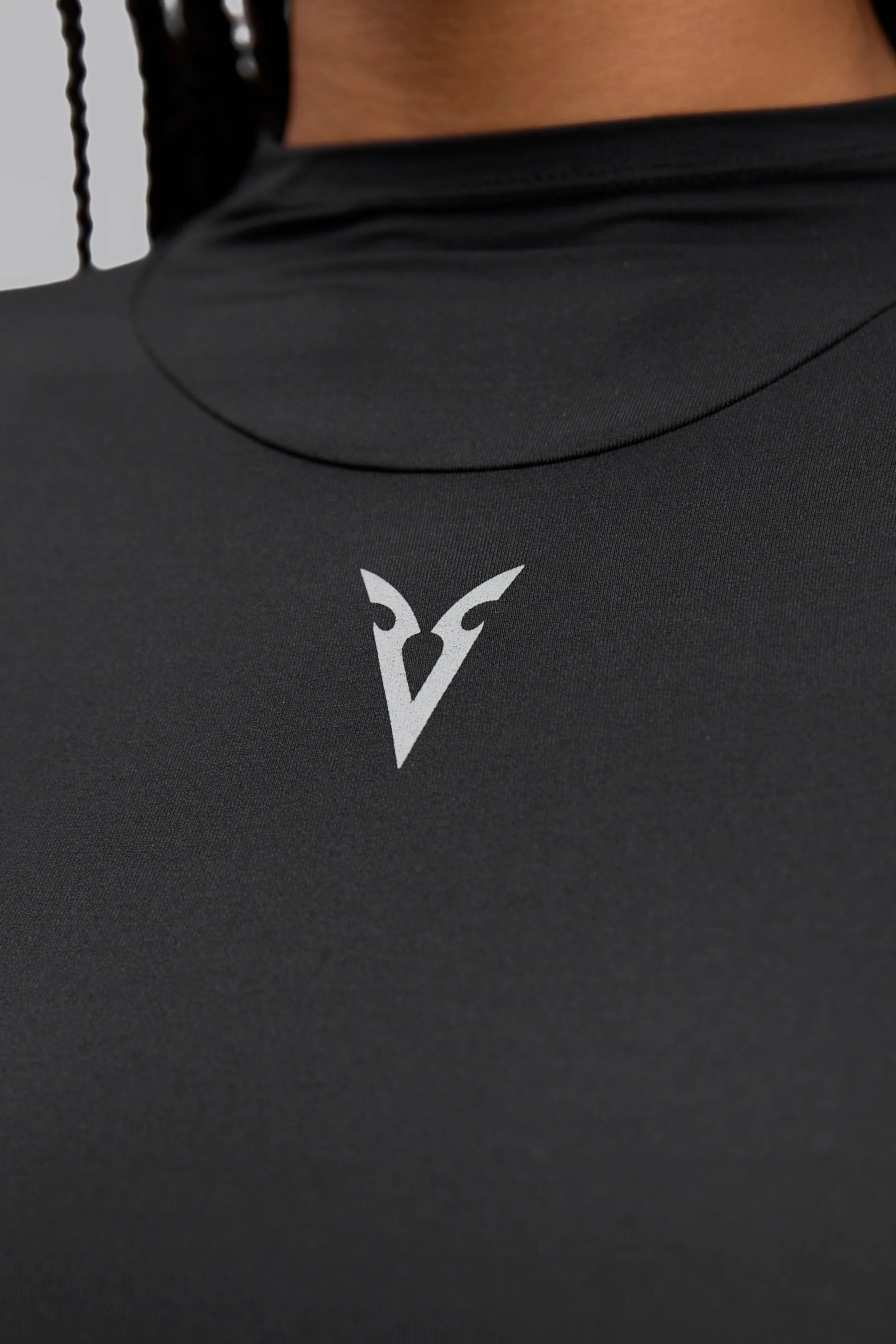 V_SKYN LONG SLEEVE T-SHIRT - Black